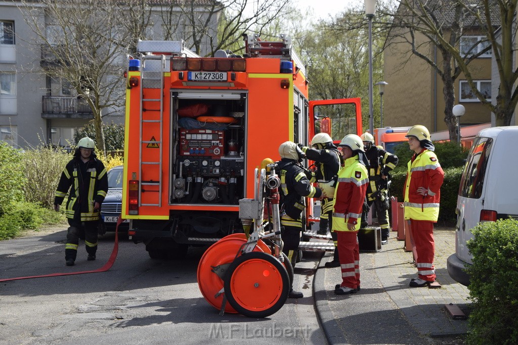 Feuer 1 Koeln Vingst Ansbacherstr P34.JPG - Miklos Laubert